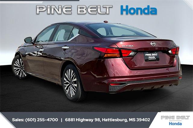 2024 Nissan Altima SV FWD