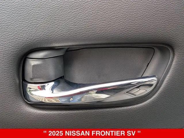 2025 Nissan Frontier Crew Cab SV 4x4