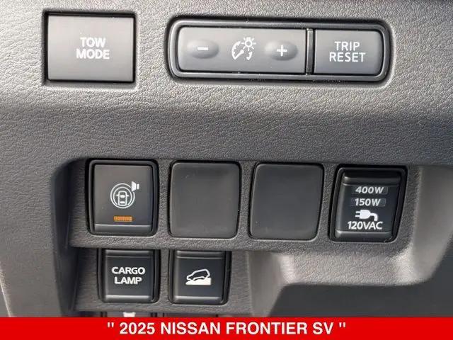 2025 Nissan Frontier Crew Cab SV 4x4