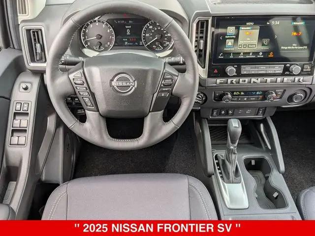 2025 Nissan Frontier Crew Cab SV 4x4