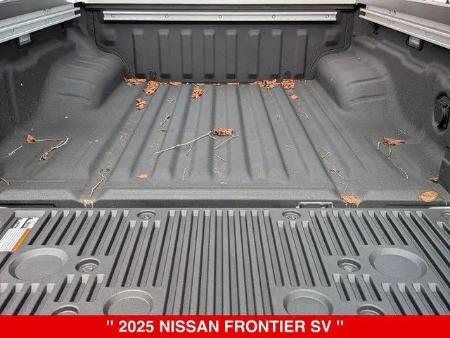 2025 Nissan Frontier Crew Cab SV 4x4