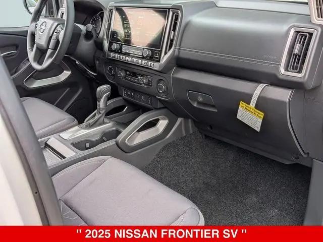 2025 Nissan Frontier Crew Cab SV 4x4