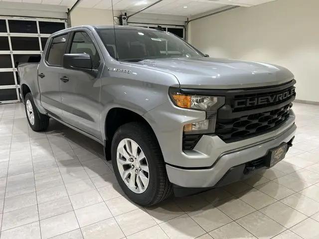 2025 Chevrolet Silverado 1500 2WD Crew Cab Short Bed Custom