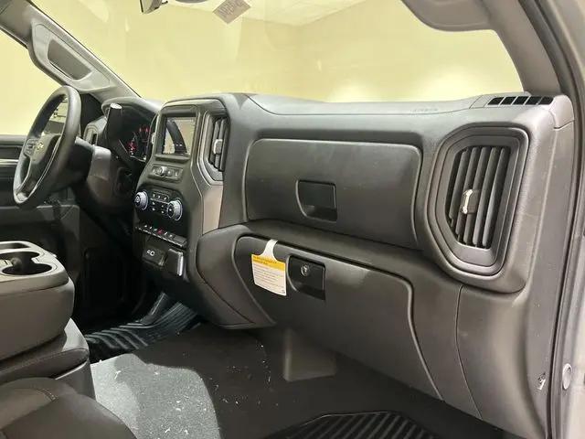2025 Chevrolet Silverado 1500 2WD Crew Cab Short Bed Custom