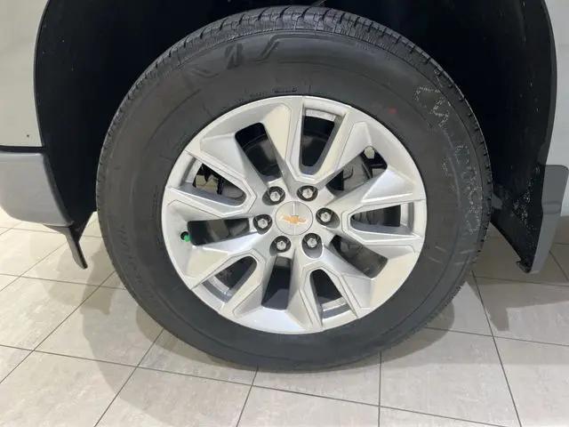 2025 Chevrolet Silverado 1500 2WD Crew Cab Short Bed Custom