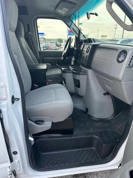 2014 Ford E-150 Commercial