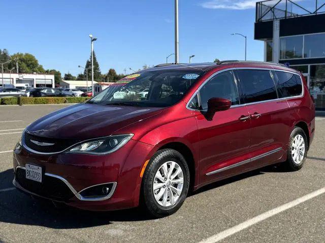 2017 Chrysler Pacifica Touring-L