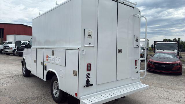 2025 Chevrolet Express Cutaway Work Van
