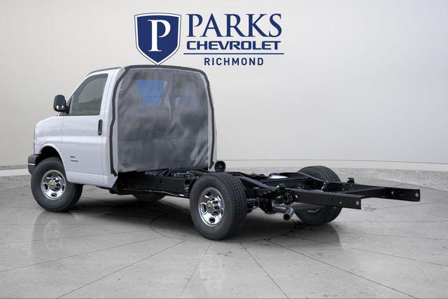 2025 Chevrolet Express Cutaway Work Van