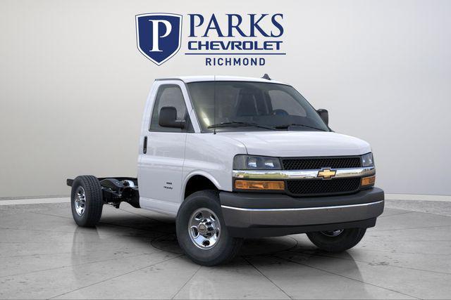 2025 Chevrolet Express Cutaway Work Van