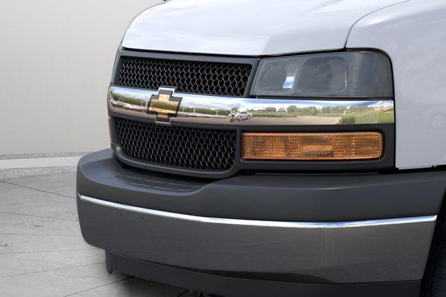 2025 Chevrolet Express Cutaway Work Van