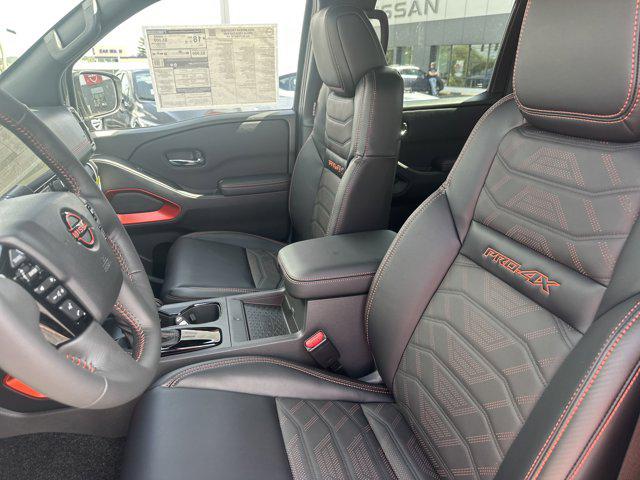 2025 Nissan Frontier Crew Cab PRO-4X 4x4
