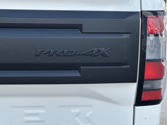 2025 Nissan Frontier Crew Cab PRO-4X 4x4
