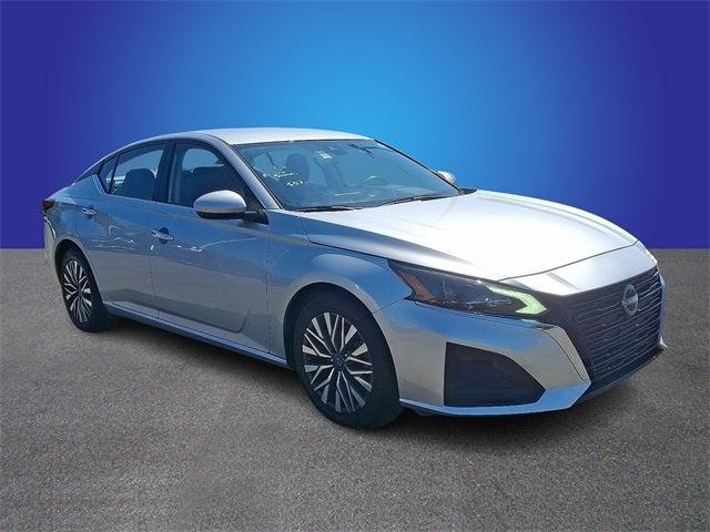 2023 Nissan Altima SV FWD