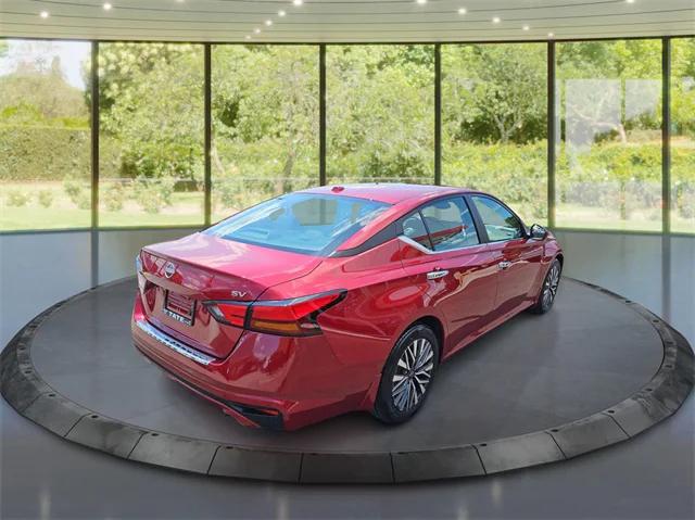 2023 Nissan Altima SV FWD