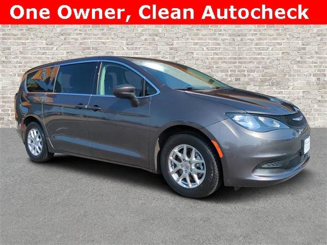 2023 Chrysler Voyager LX