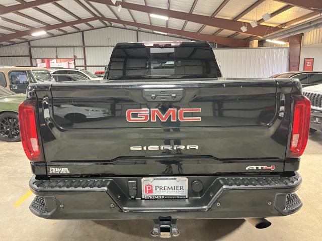 2023 GMC Sierra 2500HD 4WD Crew Cab Standard Bed AT4