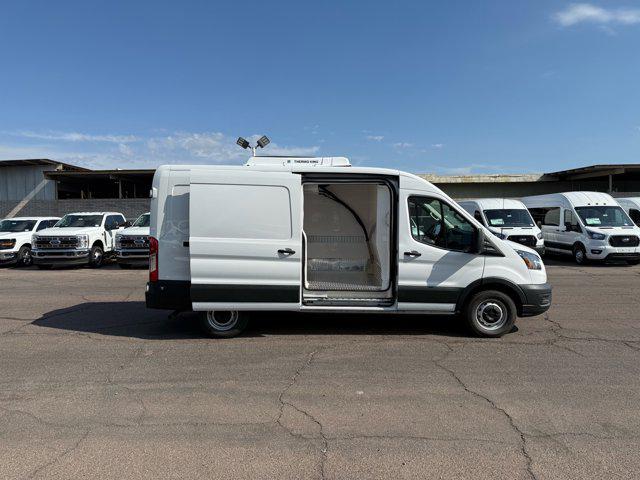 2025 Ford Transit Cargo Van T-250 148" Med Rf 9070 GVWR RWD