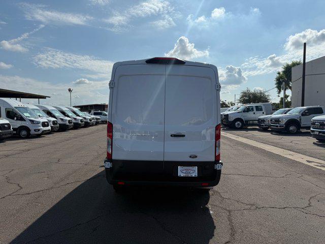 2025 Ford Transit Cargo Van T-250 148" Med Rf 9070 GVWR RWD