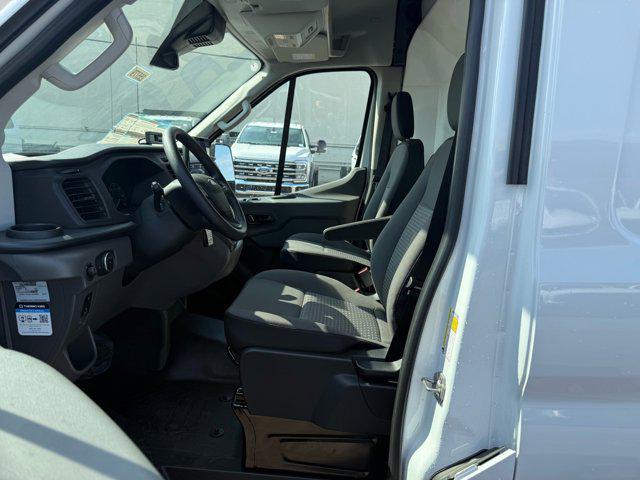 2025 Ford Transit Cargo Van T-250 148" Med Rf 9070 GVWR RWD