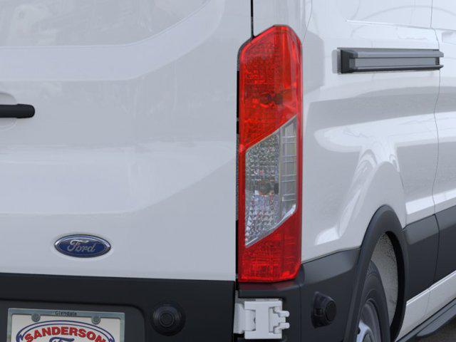 2025 Ford Transit Cargo Van T-250 148" Med Rf 9070 GVWR RWD