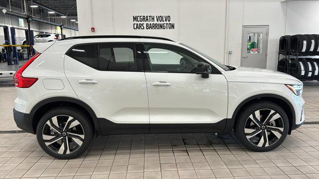 2026 Volvo XC40 B5 Ultra