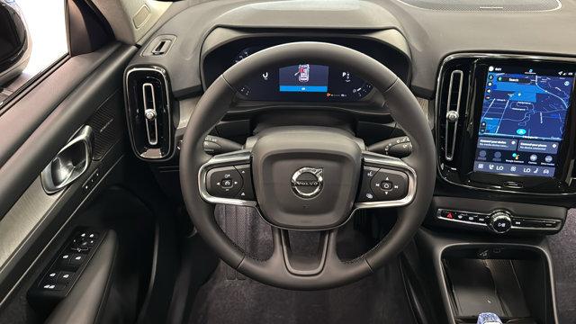 2026 Volvo XC40 B5 Ultra