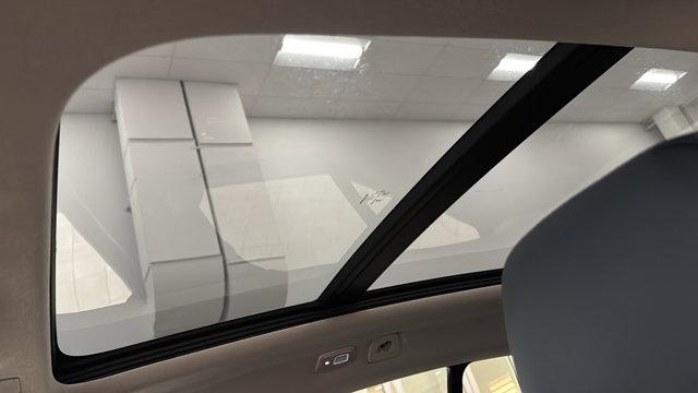 2026 Volvo XC40 B5 Ultra
