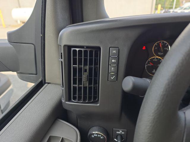 2025 GMC Savana Cutaway Work Van