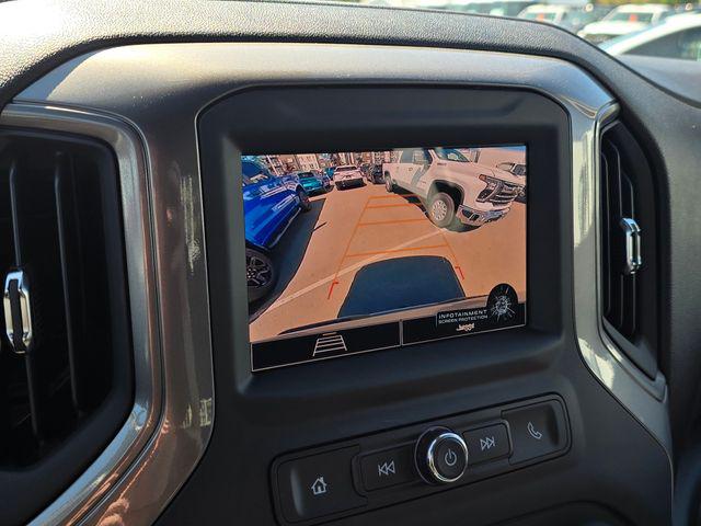 2025 Chevrolet Silverado 1500 4WD Crew Cab Short Bed Custom