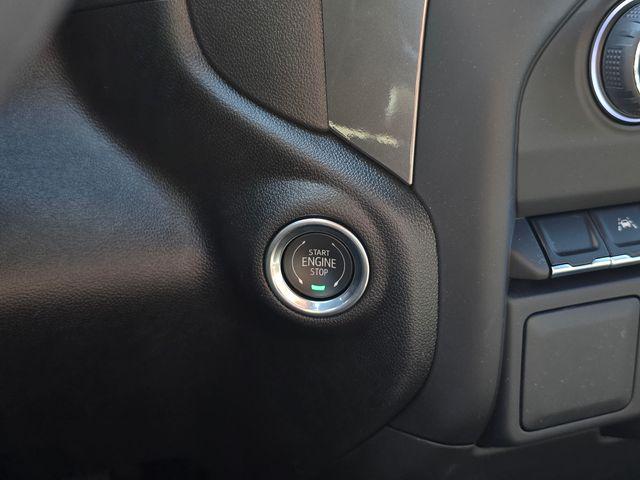 2025 Chevrolet Silverado 1500 4WD Crew Cab Short Bed Custom