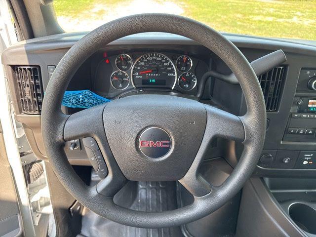 2025 GMC Savana Cutaway Work Van