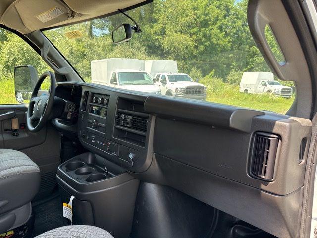 2025 GMC Savana Cutaway Work Van