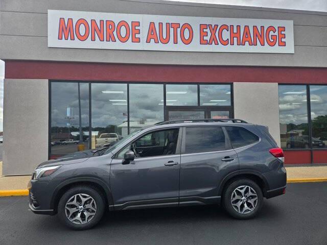2022 Subaru Forester Premium for sale in Monroe, WI