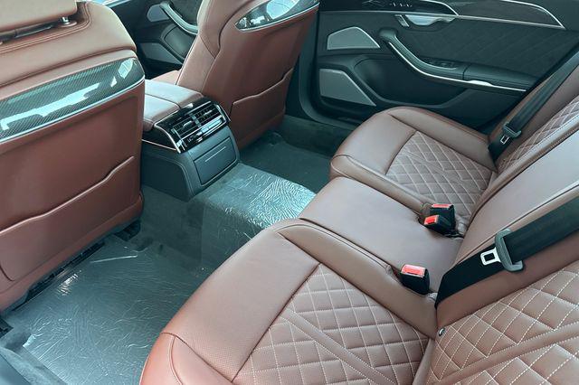 2025 Audi S8 TFSI quattro Tiptronic