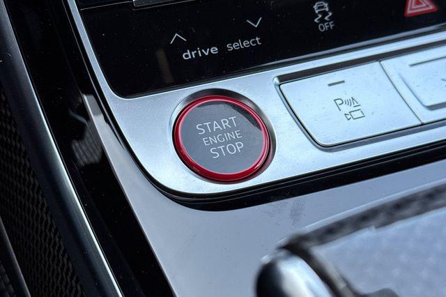 2025 Audi S8 TFSI quattro Tiptronic