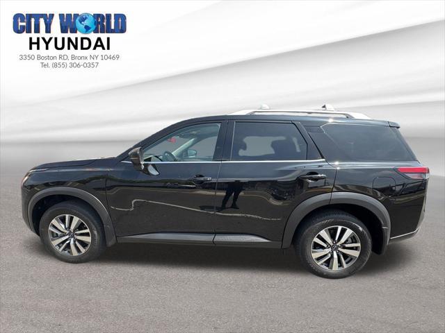 2025 Nissan Pathfinder SL 4WD
