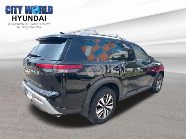 2025 Nissan Pathfinder SL 4WD