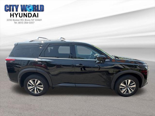2025 Nissan Pathfinder SL 4WD