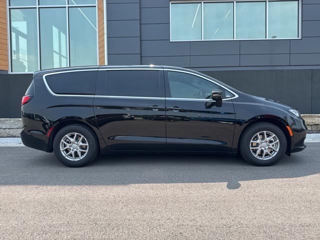 2025 Chrysler Pacifica PACIFICA SELECT 2025 Chrysler Pacifica PACIFICA SELECT