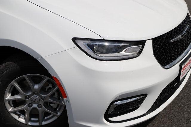 2025 Chrysler Pacifica PACIFICA SELECT