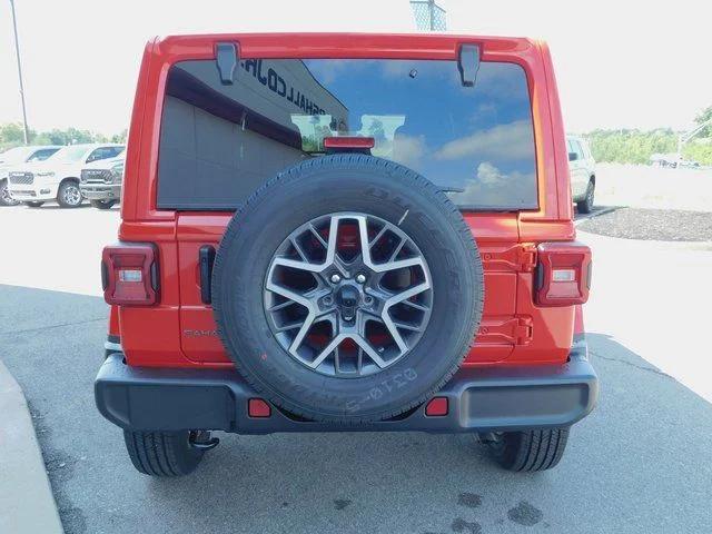 2025 Jeep Wrangler 4-Door Sahara 4x4