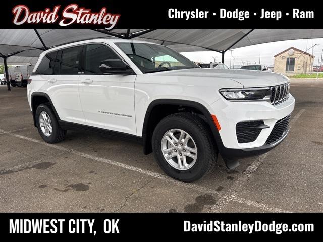 2025 Jeep Grand Cherokee GRAND CHEROKEE LAREDO 4X2