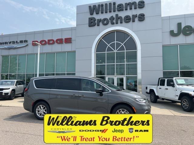 2025 Chrysler Pacifica PACIFICA SELECT