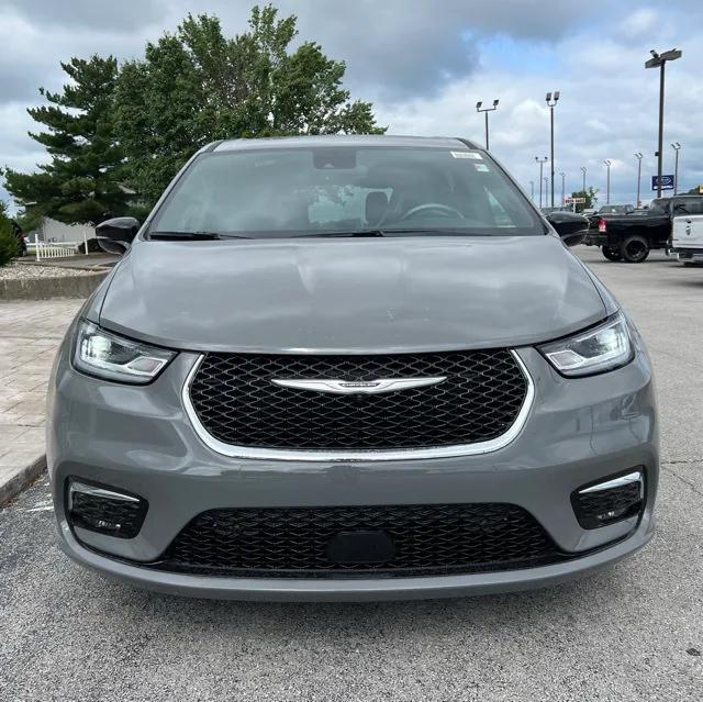 2025 Chrysler Pacifica PACIFICA SELECT