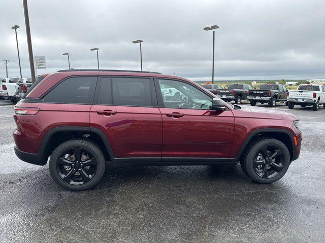 2025 Jeep Grand Cherokee Altitude X 4x4