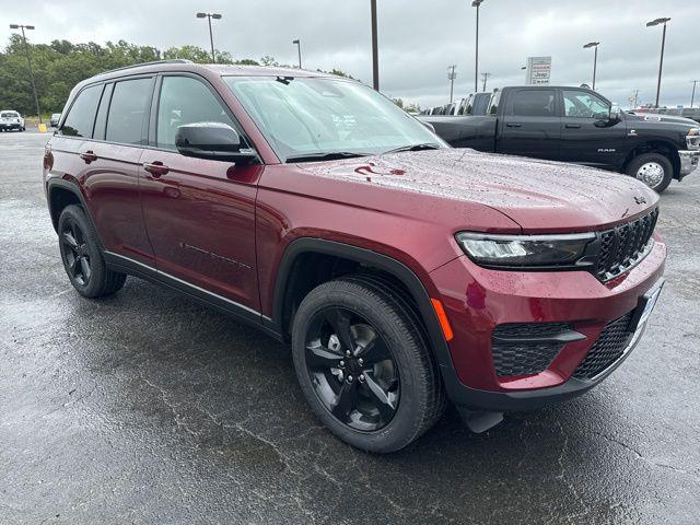 2025 Jeep Grand Cherokee Altitude X 4x4