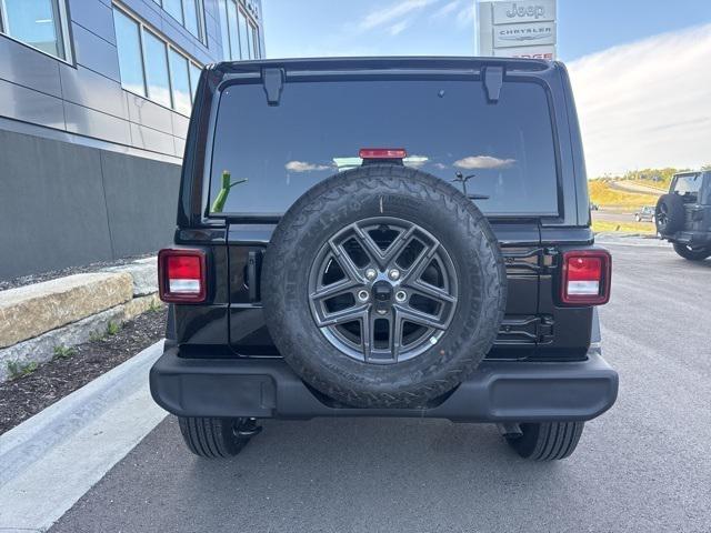 2025 Jeep Wrangler 4-Door Summit 4x4