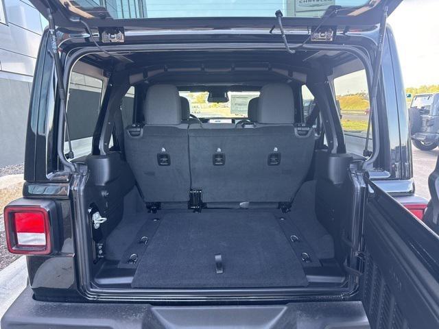 2025 Jeep Wrangler 4-Door Summit 4x4