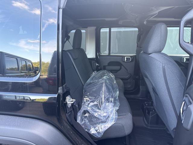 2025 Jeep Wrangler 4-Door Summit 4x4